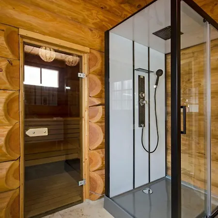 Traumhafte Ferien Im Schwarzwald-chalet Perfekte Location Fuer Premium Somme By Interhome Casa vacanze *