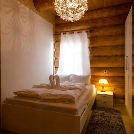 Traumhafte Ferien Im Schwarzwald-chalet Perfekte Location Fuer Premium Somme By Interhome Casa vacanze Neuglashutten